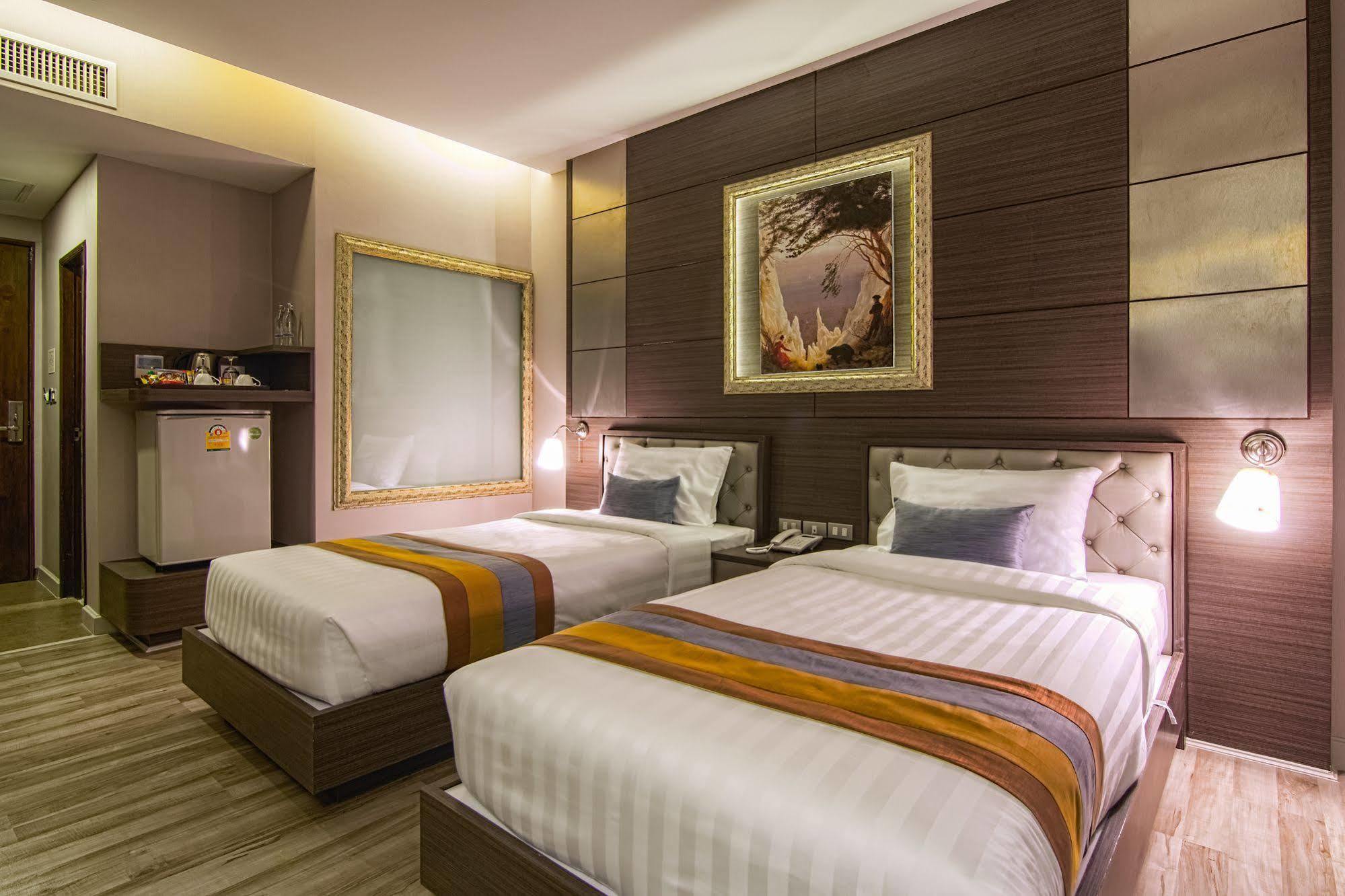 Gallery Design - Sha Extra Plus Hotel Sisaket Екстериор снимка